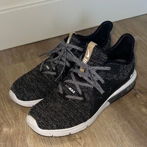 Nike Black and White Athletic Shoes with Sleek Design